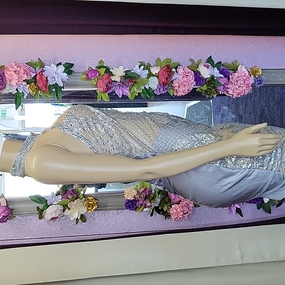 Birthday/Homecoming/Prom - Picture 8 of 11